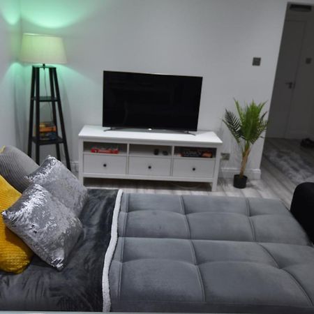 Cozy! 2-Bedroom Exclusive Apartment Near Bristol City Centre Easton Speedwell Sleeps Upto 6 المظهر الخارجي الصورة