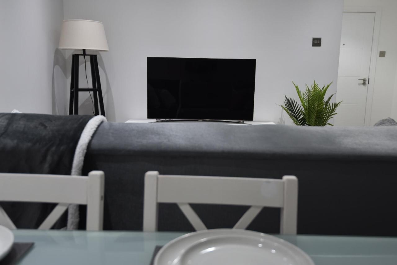 Cozy! 2-Bedroom Exclusive Apartment Near Bristol City Centre Easton Speedwell Sleeps Upto 6 المظهر الخارجي الصورة
