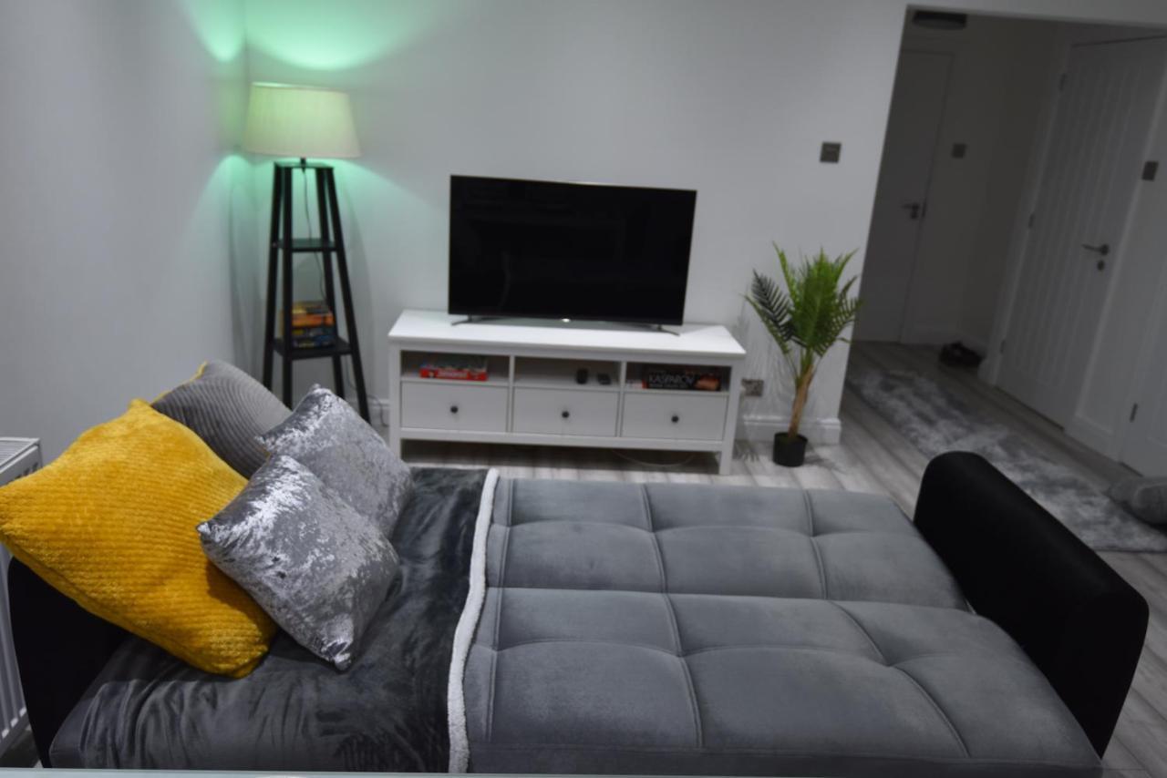 Cozy! 2-Bedroom Exclusive Apartment Near Bristol City Centre Easton Speedwell Sleeps Upto 6 المظهر الخارجي الصورة