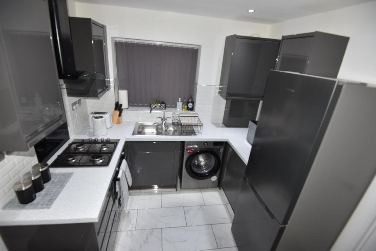 Cozy! 2-Bedroom Exclusive Apartment Near Bristol City Centre Easton Speedwell Sleeps Upto 6 المظهر الخارجي الصورة